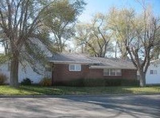 602 S Grinnell St, Perryton, TX 79070