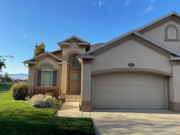 209 Edgewood Cir