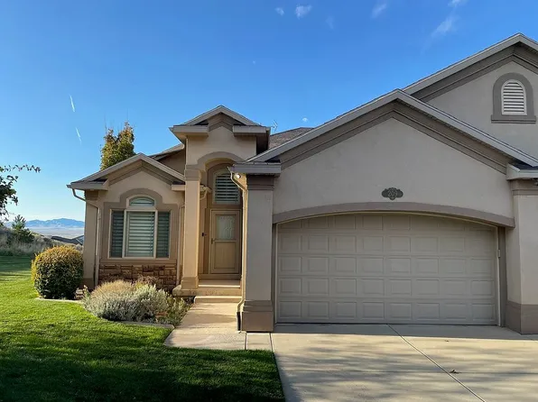 209 Edgewood Cir, North Salt Lake, UT 84054
