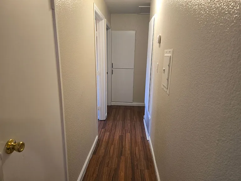 1724 Breckenwood Ct — Photo 15