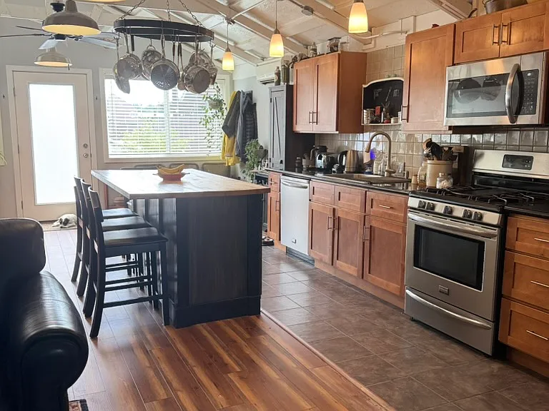 11816 N Jantzen Dr — Photo 8