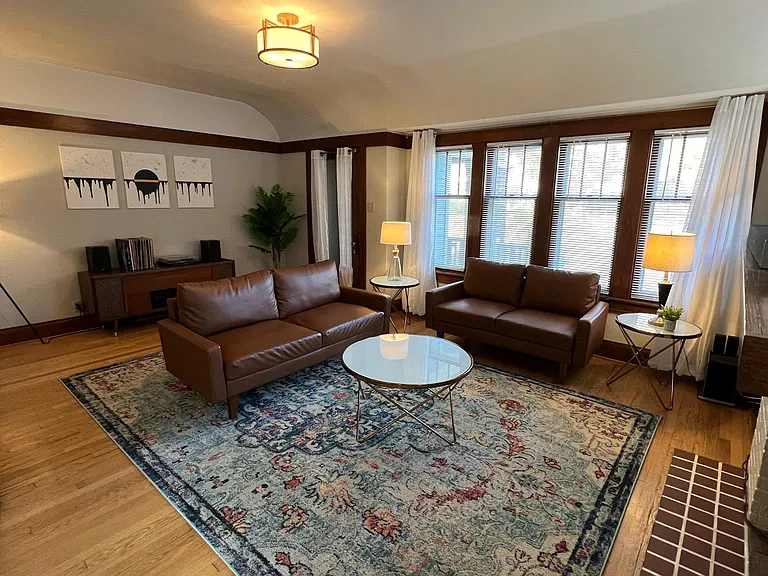 6235 W Lloyd St — Photo 2