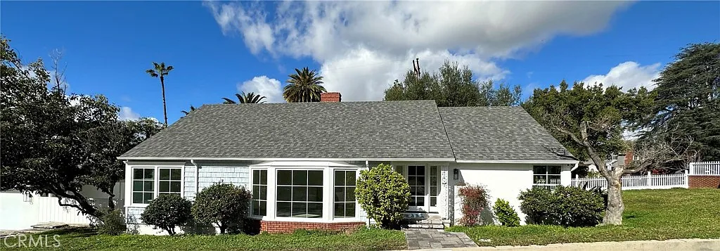 Building Photo - 338 W Kenneth Rd