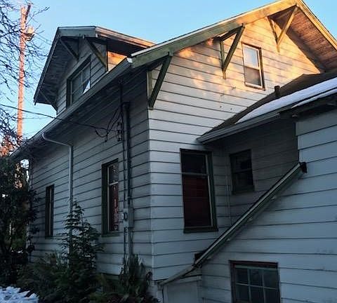 3rd image of 18806 40th Ave W