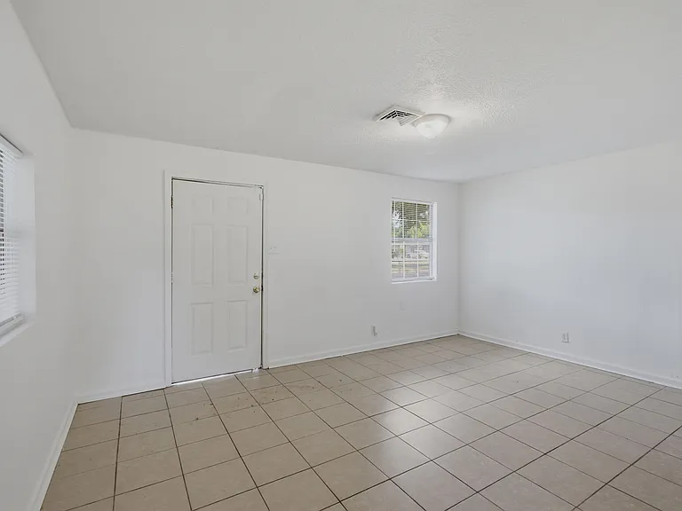 3521 Greinwich Blvd — Photo 3