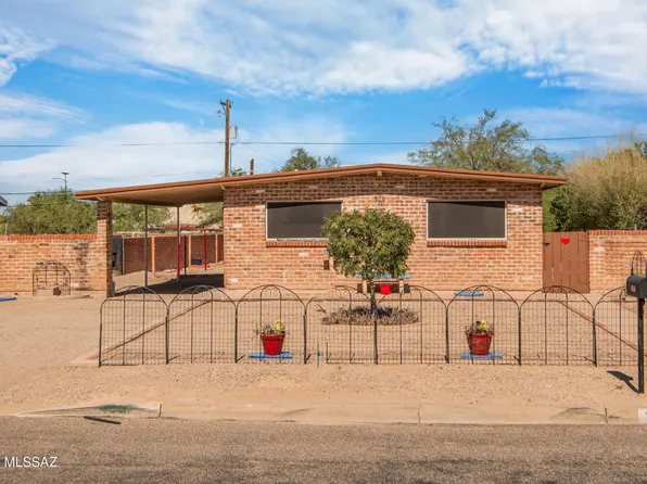 2907 E 24th St, Tucson, AZ 85713
