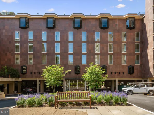 530 N St SW APT S706, Washington, DC 20024