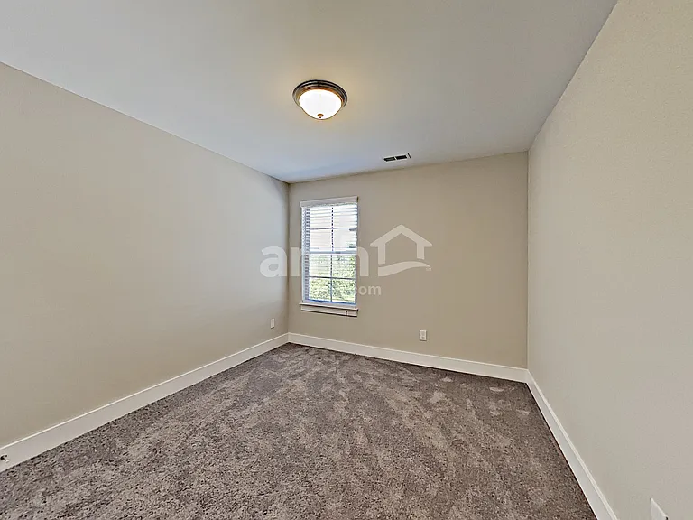 314 Charity Ln — Photo 9