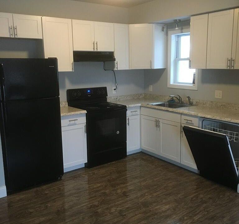 1st image of 21 Healy Blvd APT 3D