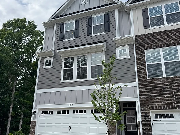 1203 Mary Jane Ave — Photo 11