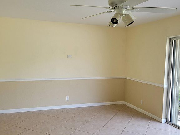 3rd image of 174 SE 2nd Ct