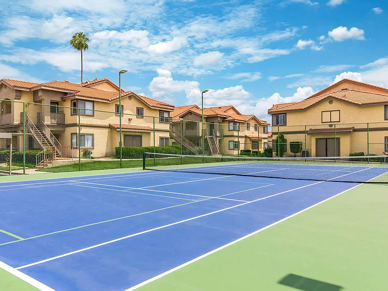 Club Pacifica Apartment Homes — Photo 17