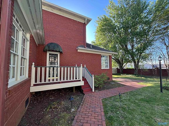 5th image of 1200 Brownwood Ln