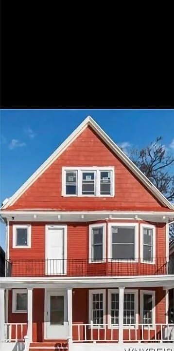 1st image of 312 E Delavan Ave
