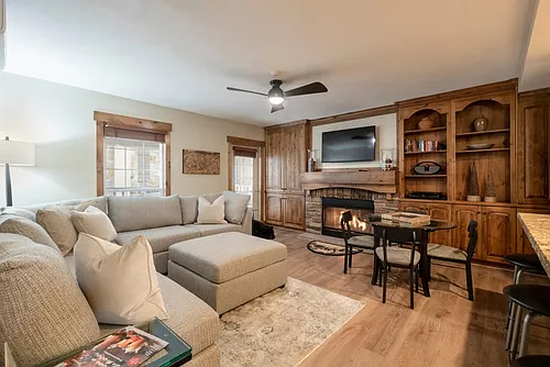 1325 Lowell Ave #5002 Photo 1