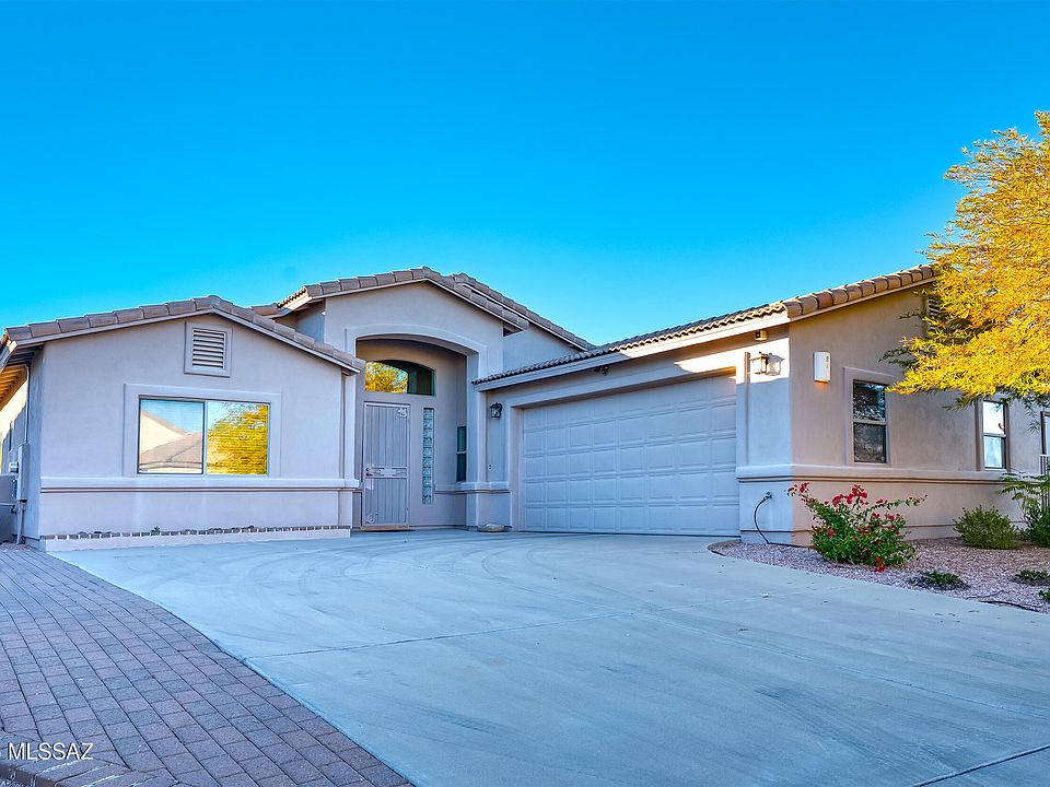 1st image of 844 S Deer Meadow Loop