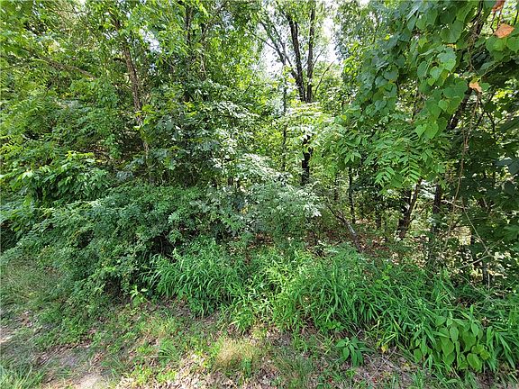 5th image of Kinross Dr #19 & 20