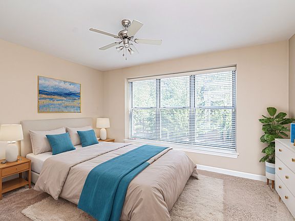 3rd image of 9360 Skokie Blvd #219