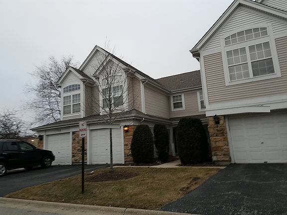 3rd image of 8986 Heathwood Cir #C1