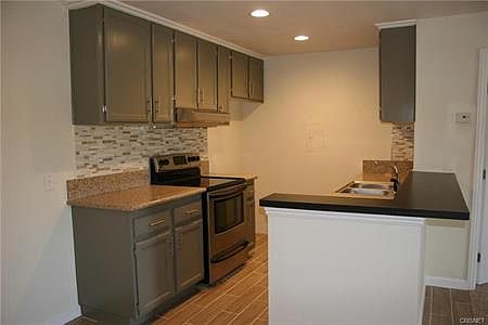 4th image of 23515 Lyons Ave Unit 168