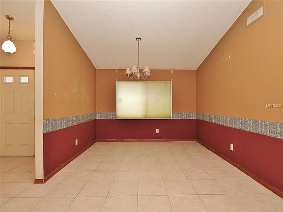 3rd image of 2237 Cypress Point Dr E