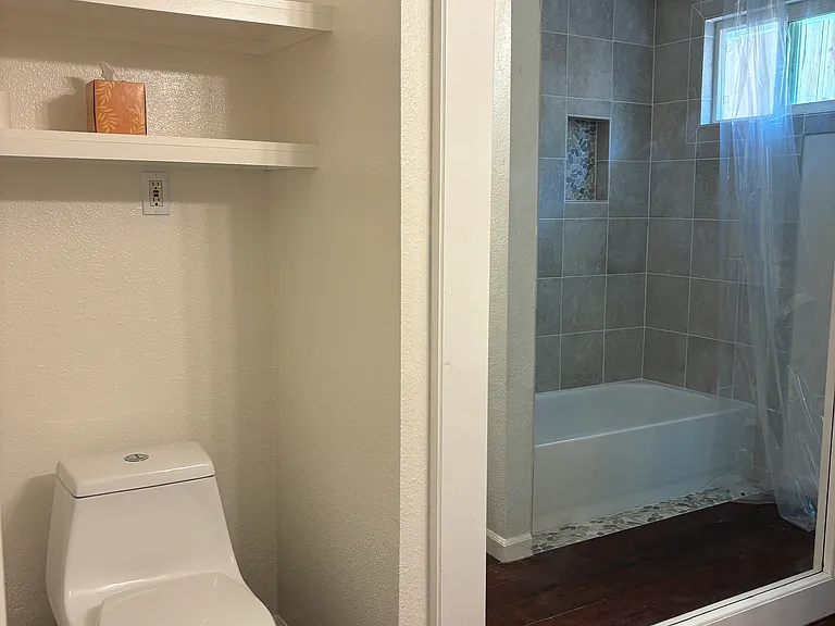 30 E Cherry Creek Rd — Photo 14