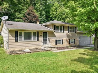 281 Cricklewood Dr, Cortland, OH 44410