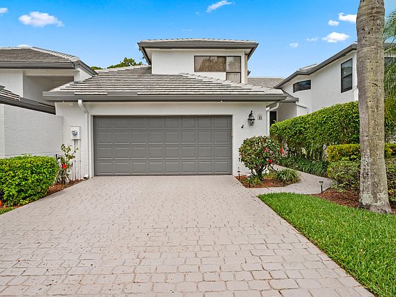 2nd image of 1121 Sand Drift Way #B