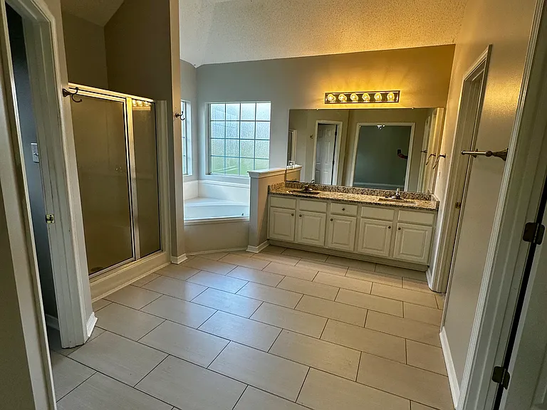 27078 Stratford Glen Dr — Photo 5