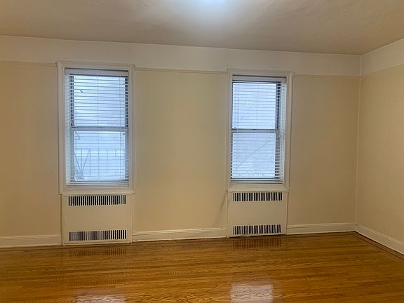 5th image of 580 E 17th St APT 2G