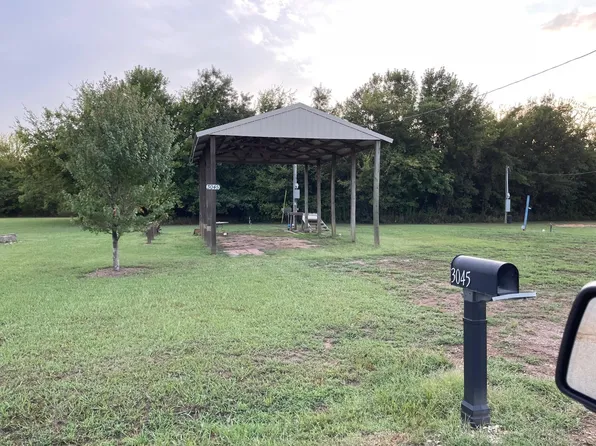 3045 Catfish Ln #150, Crump, TN 38327