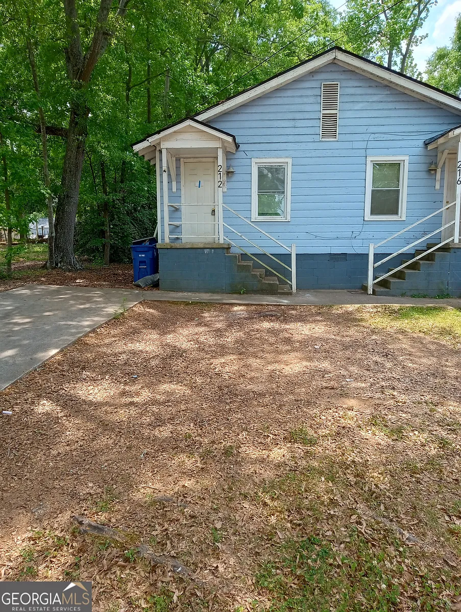 Photo 1 of 7 - 212 Alabama Ave - Griffin, GA Primary Photo - 212 Alabama Ave