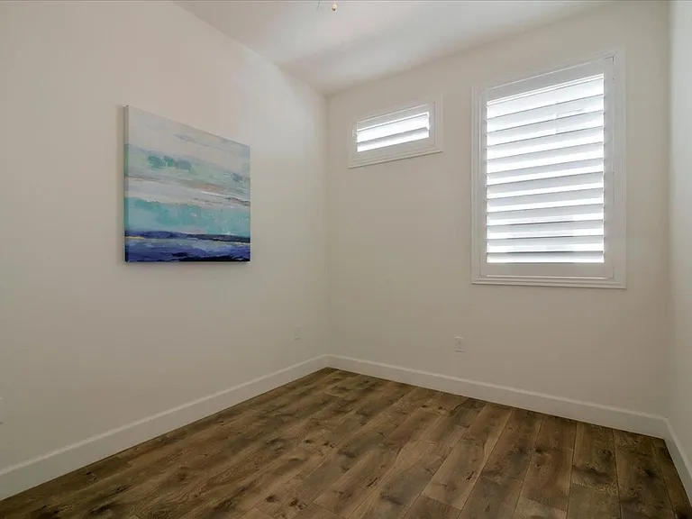 369 Reading Pl — Photo 13