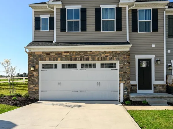 158 Topsail Dr, Medina, OH 44256