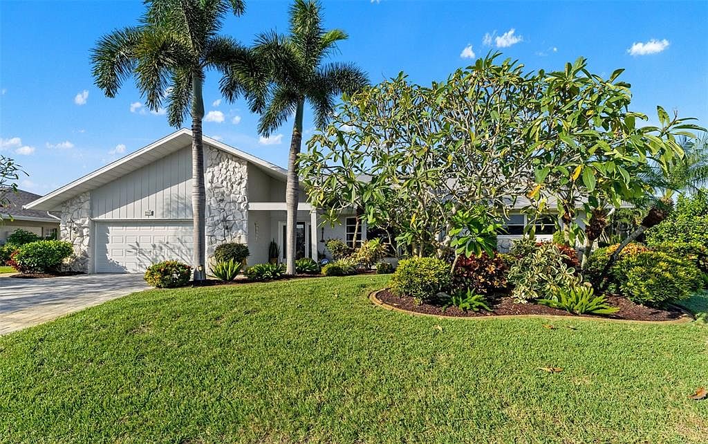 966 N DORAL LANE