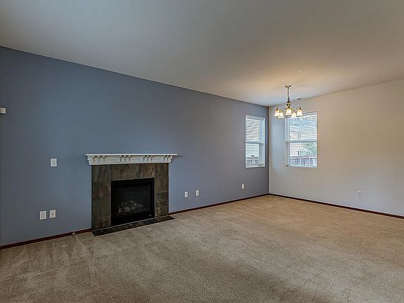 2nd image of 1450 51st St NE