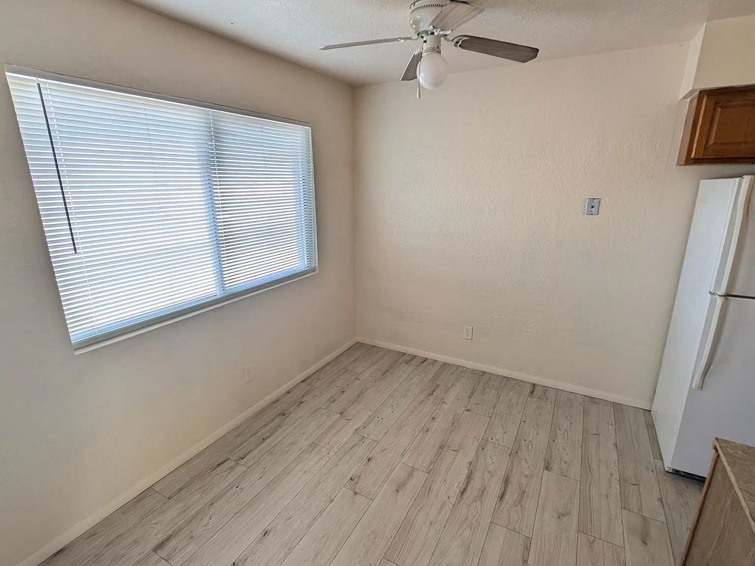 812 Chelwood Park Blvd NE - D — Photo 3