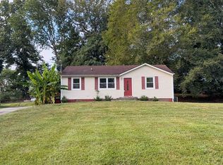 808 Helton Dr, Clarksville, TN 37042