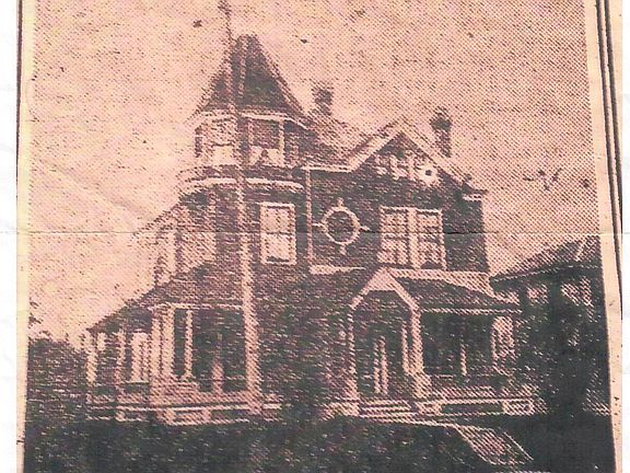 4th image of 774 6th St E