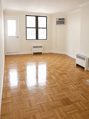 Living room, photo 1