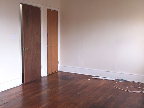 3rd image of 4754 Richardson Ave APT 5C