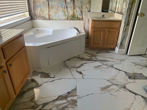 5th image of 3011 Marshfield Preserve Way