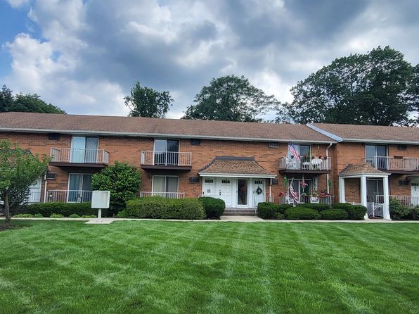 15 Cottage St APT 5B