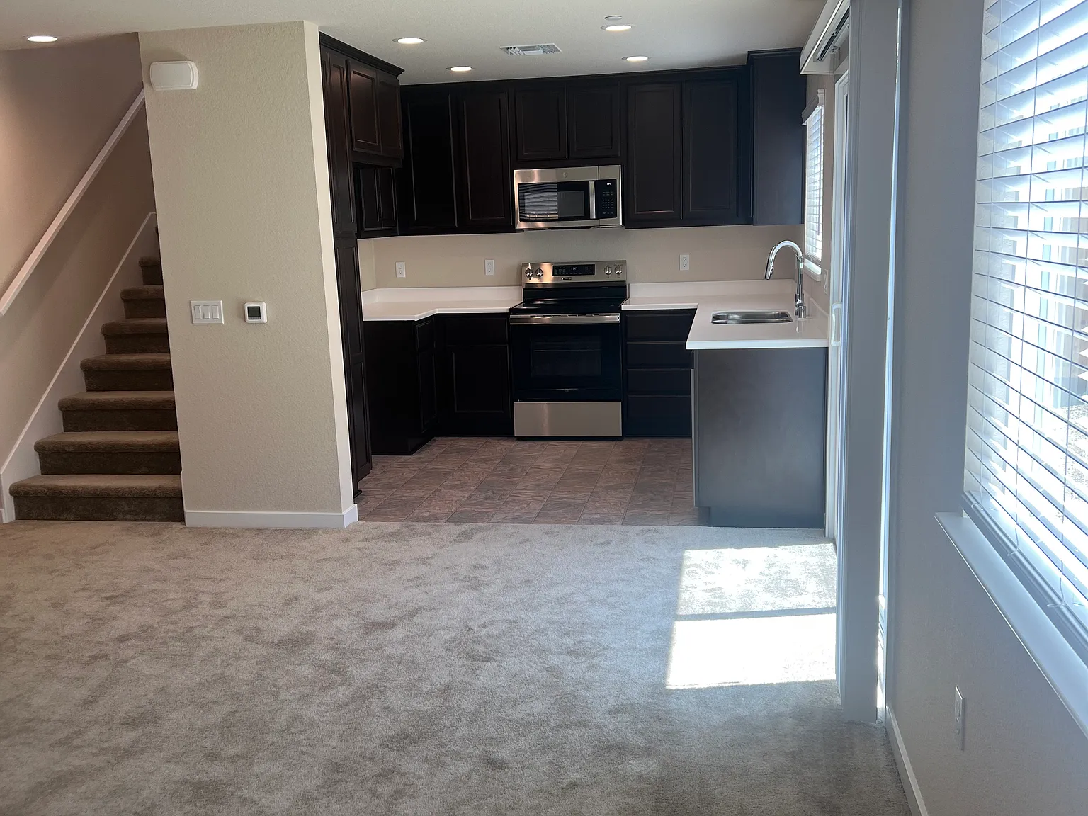 468 Tandoori Way — Photo 2