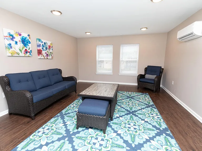 Highland Terrace I — Photo 13
