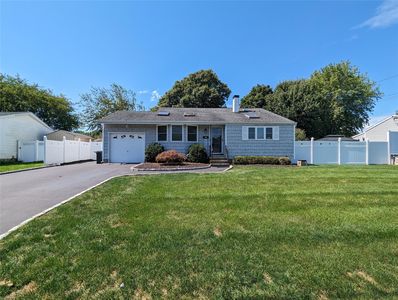 3004 Acorn Avenue, Medford, NY, 11763