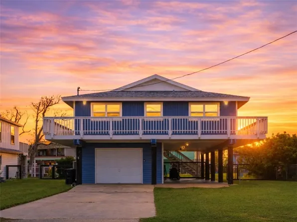 3 Scallop Dr, Rockport, TX 78382