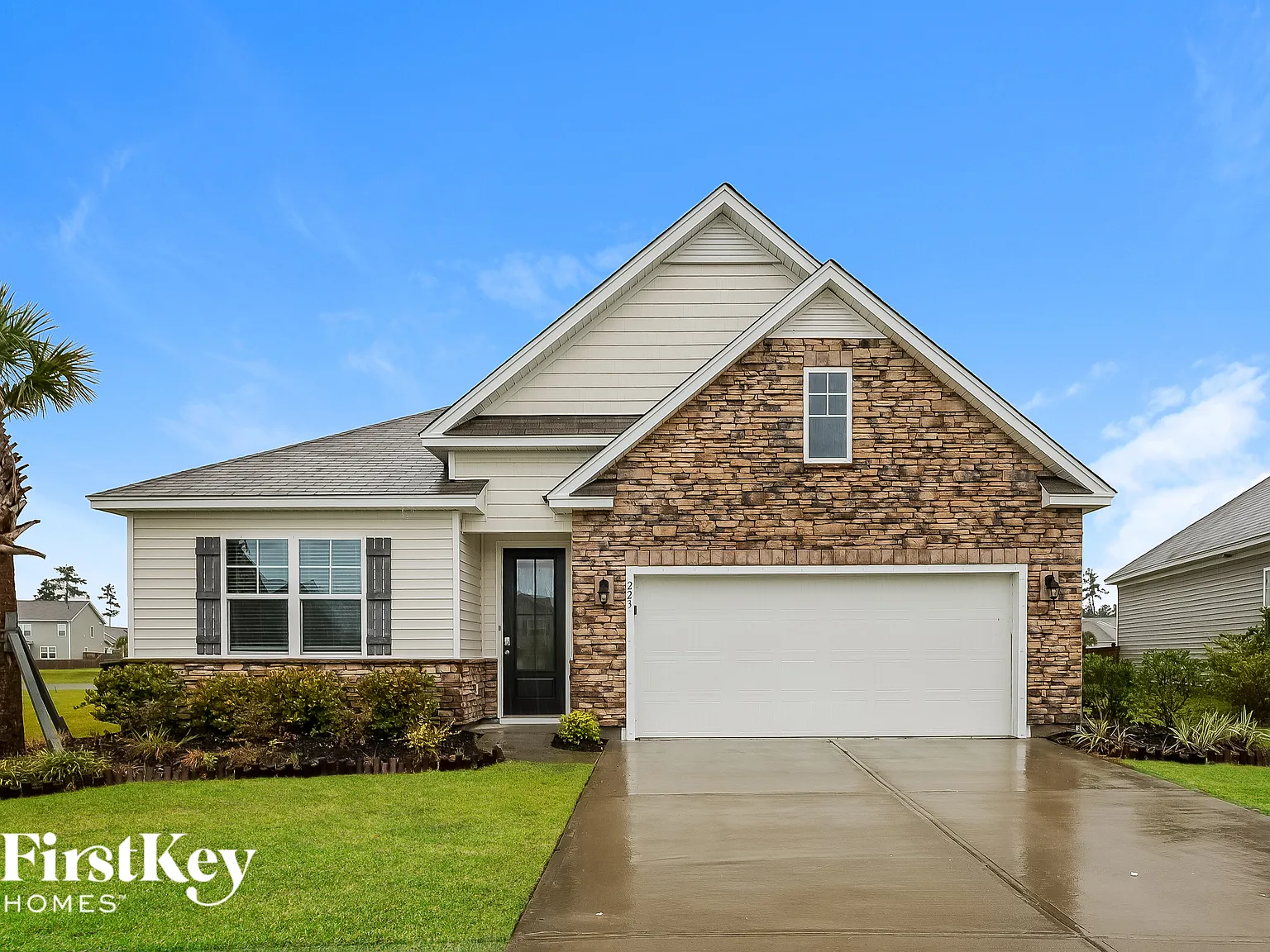 4 bed, 2.0 bath, 1856 sqft, $2,690 — Photo 1