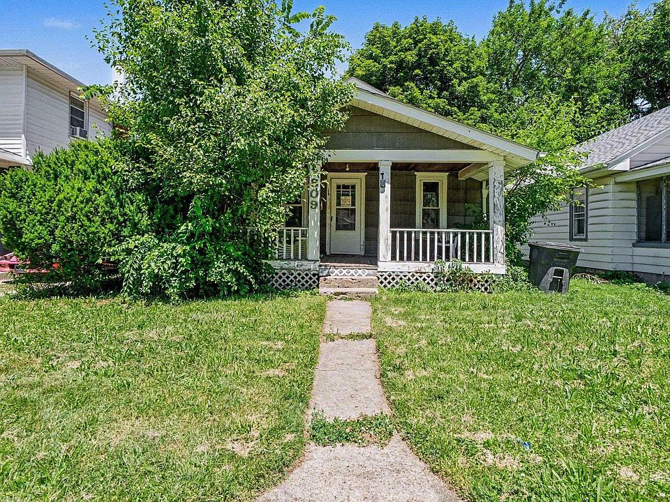 1st image of 809 Altgeld St