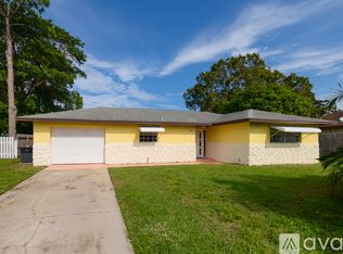933 NW 12th Ter, Stuart, FL 34994